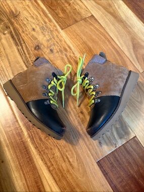 UGG Kid's Hilmar Lace-Up Waterproof Boot